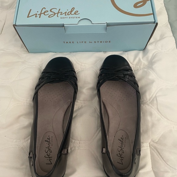 LifeStride Women’s Diverse Flat - Picture 1 of 5
